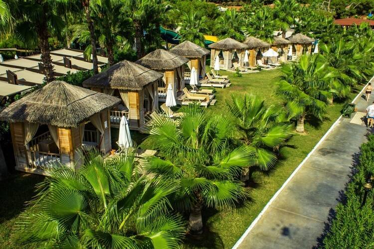 Crystal Flora Beach Resort