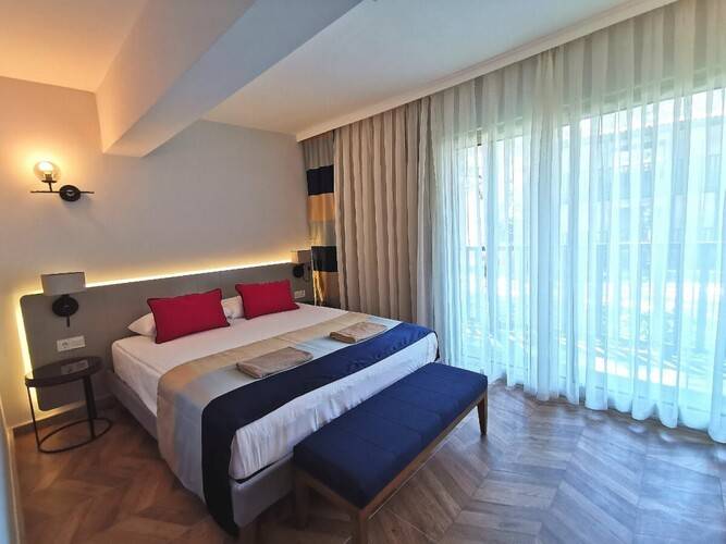 Crystal Flora Beach Resort