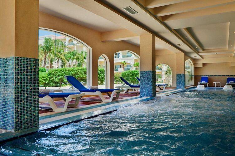 Premier Le Reve Hotel & Spa (Adults Only 16+)