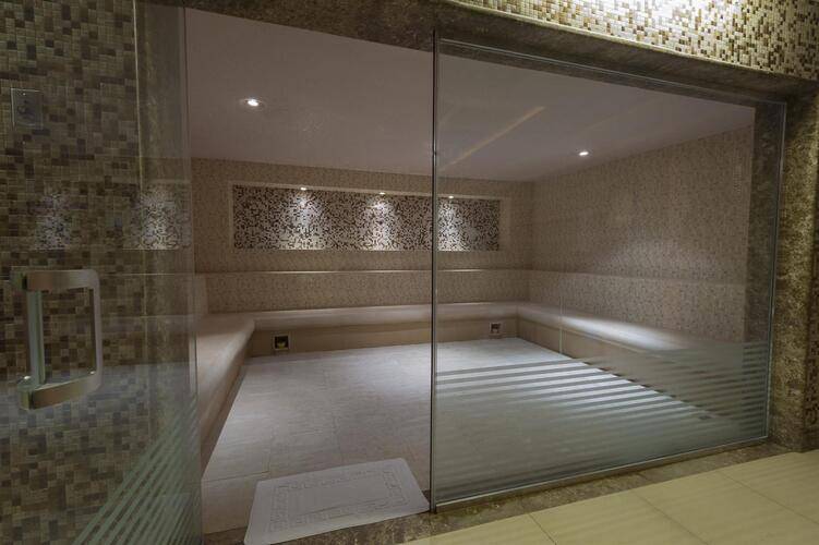 Premier Le Reve Hotel & Spa (Adults Only 16+)