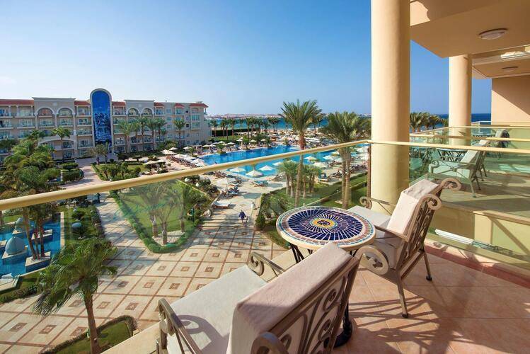 Premier Le Reve Hotel & Spa (Adults Only 16+)