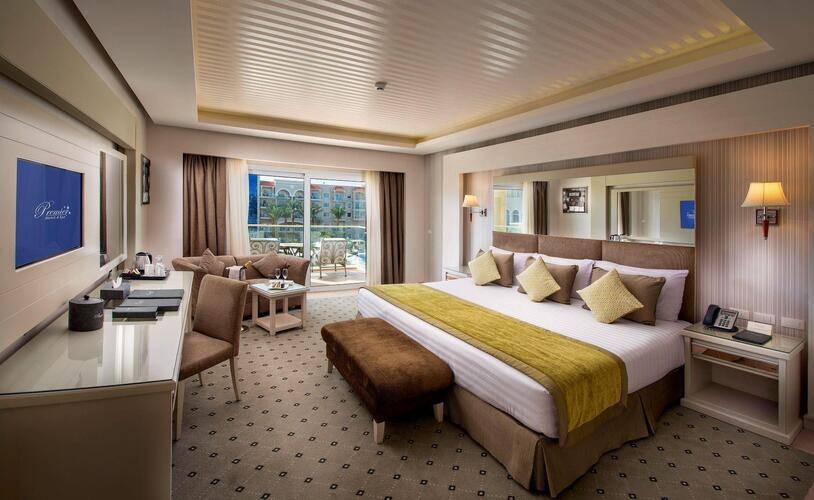 Premier Le Reve Hotel & Spa (Adults Only 16+)