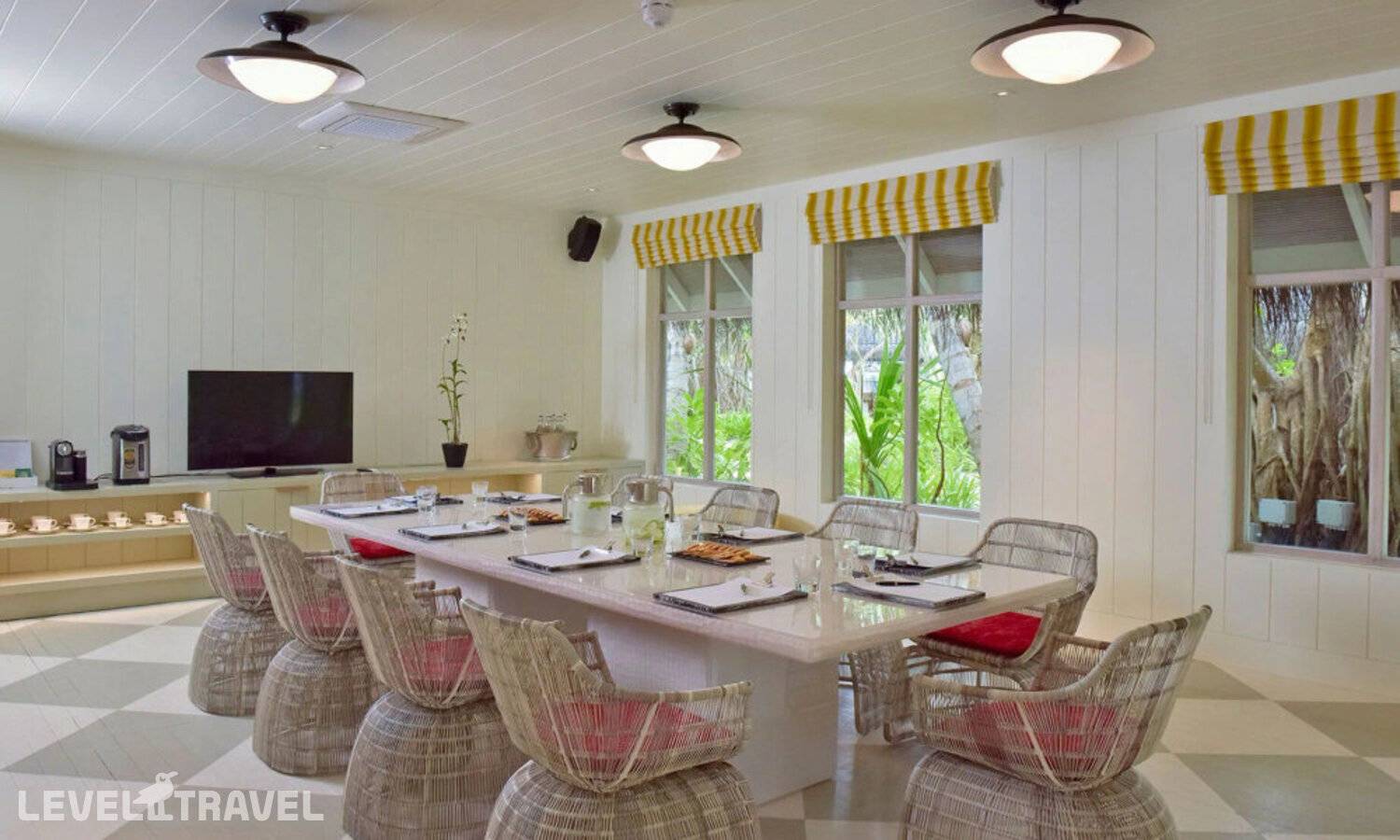 фотографии отеля Six Senses Kanuhura (Ex.Kanuhura Resort) в Мальдивы(Лавиани Атолл) - фото №40