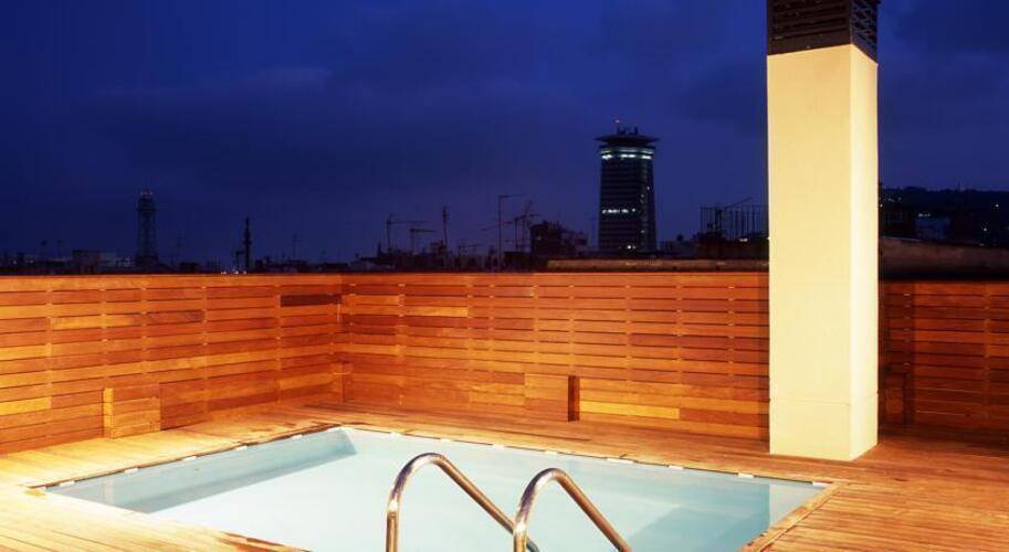 Catalonia Avinyo Hotel