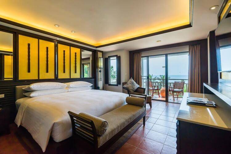Phuket Marriott Resort & Spa Merlin Beach