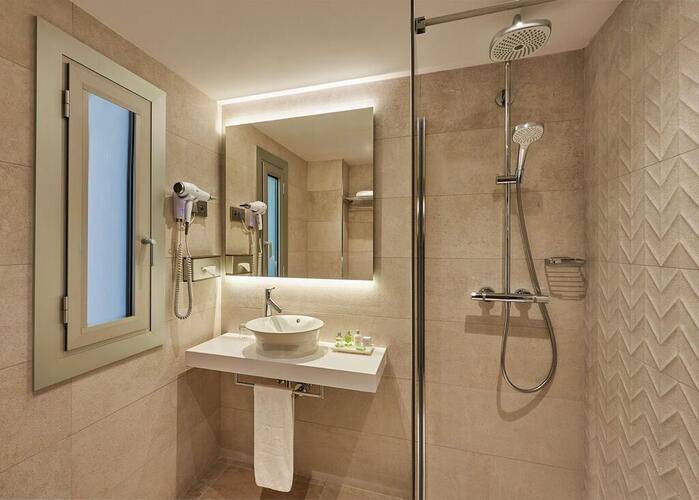 Nh Sants Barcelona Hotel — фото 32