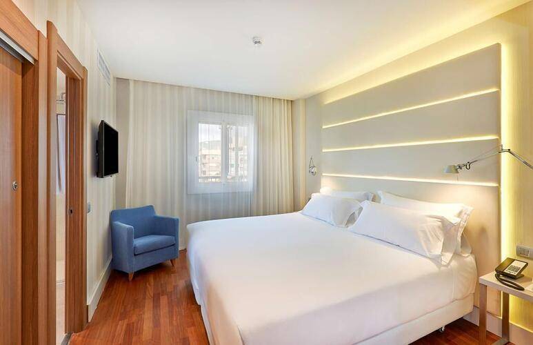 Nh Les Corts Hotel — фото 15