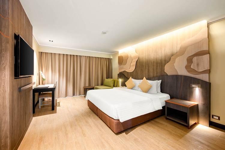 Amora Beach Resort