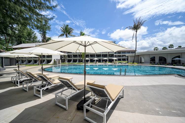Amora Beach Resort