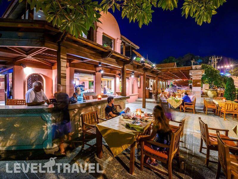 Фотография Seaview Patong Hotel