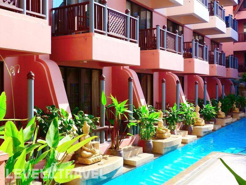 Фотография Seaview Patong Hotel
