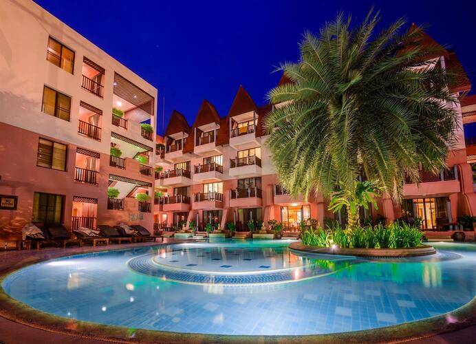 Seaview Patong Hotel