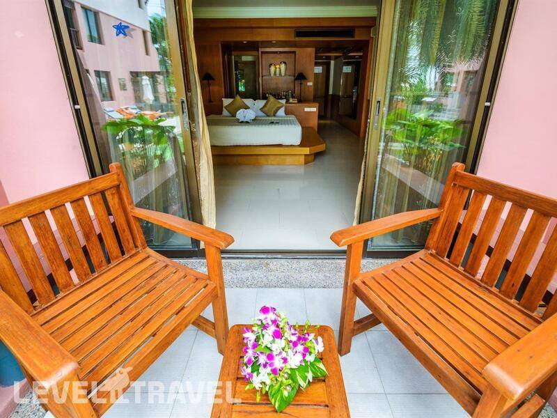 Фотография Seaview Patong Hotel
