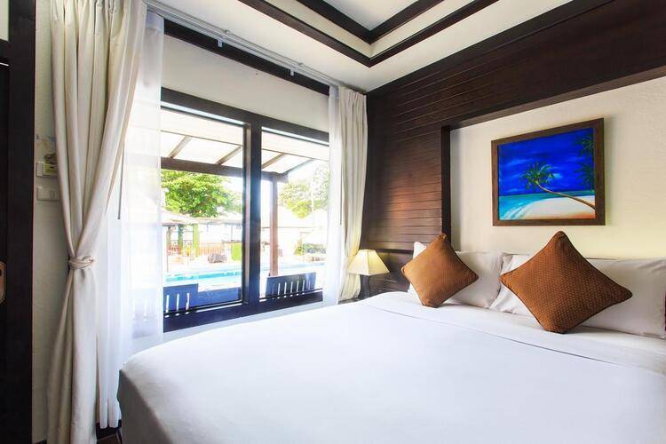 Chaweng Cove Beach Resort