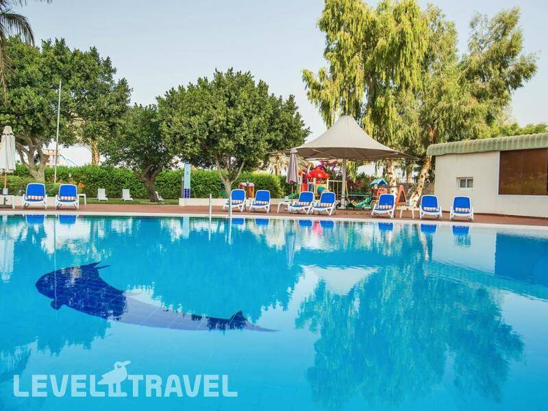 Фотография Holiday International Sharjah Hotel