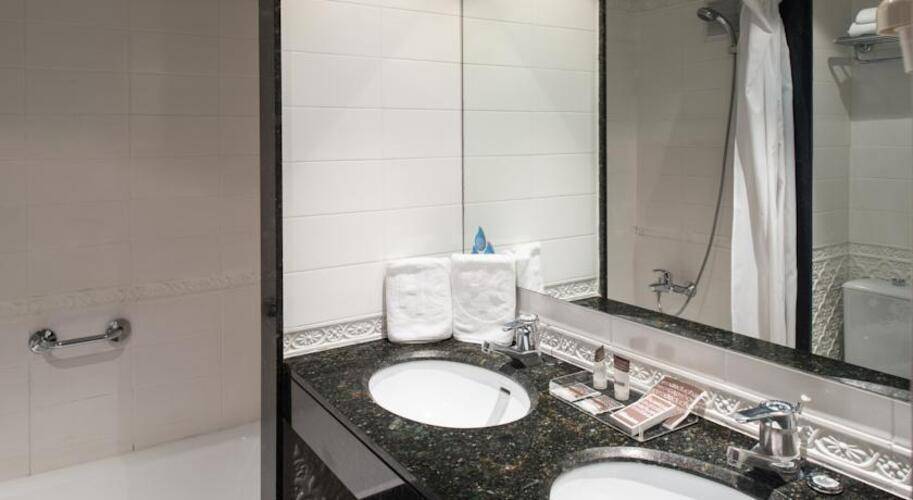 Catalonia Roma Hotel