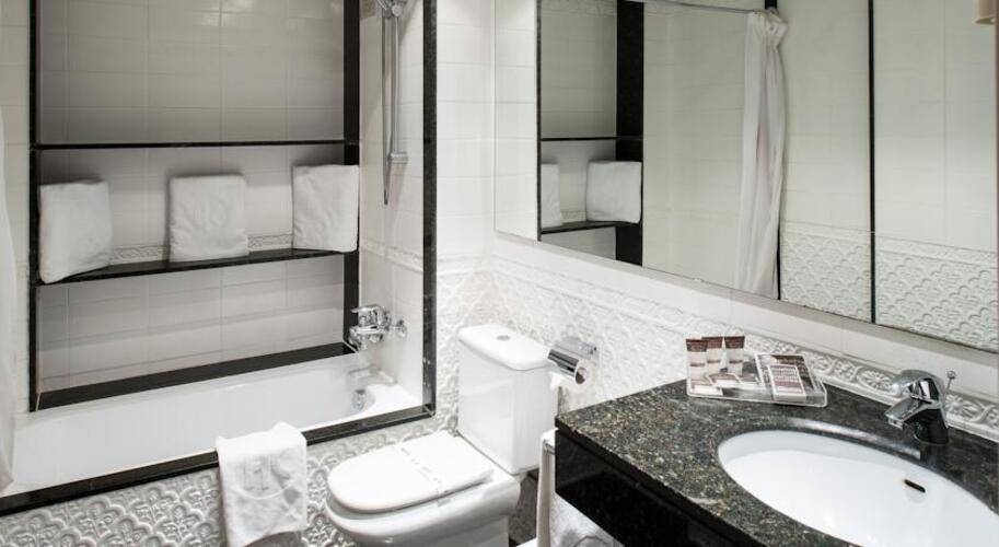 Catalonia Roma Hotel