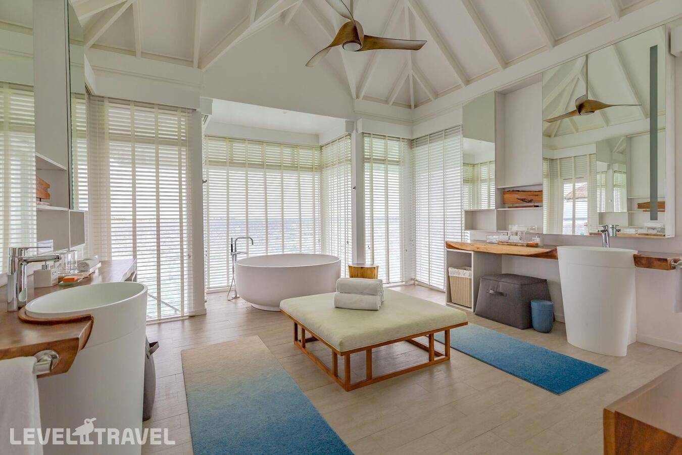 фотографии отеля Lux South Ari Atoll (Ex. Lux Maldives) в Мальдивы(Южный Ари Атолл) - фото №37