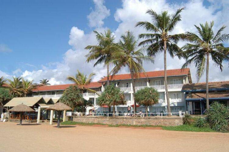 Sunset Beach Hotel Negombo