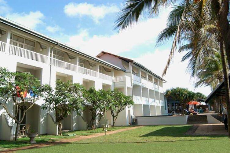 Sunset Beach Hotel Negombo