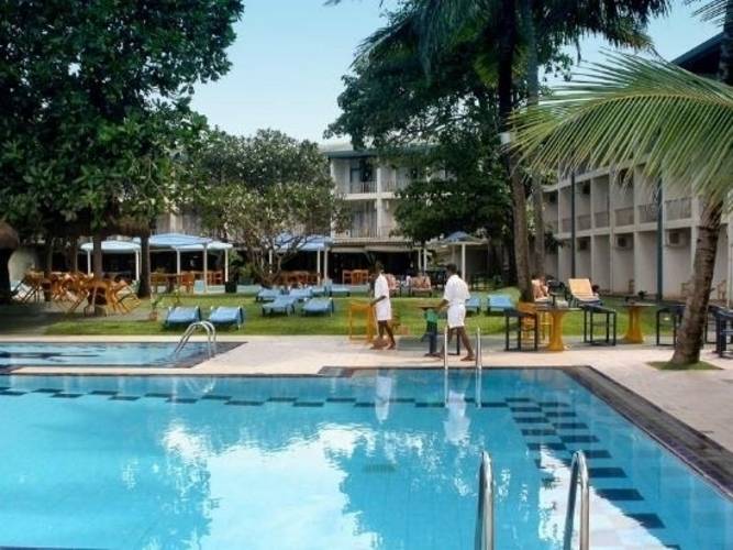 Camelot Beach Hotel