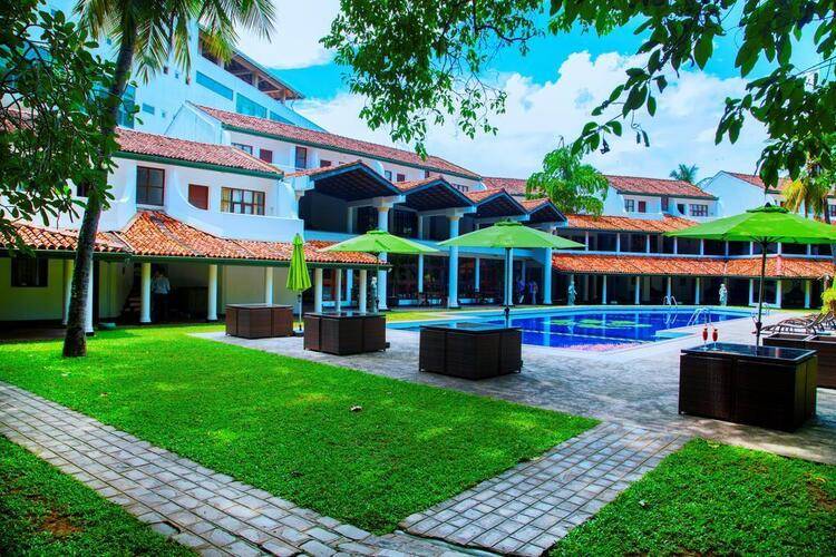 Palm Beach Mount Lavinia