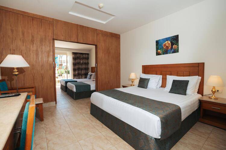 Riviera Aqua Park Resort (Ex. Hawaii Riviera Resort & Aqua Park)