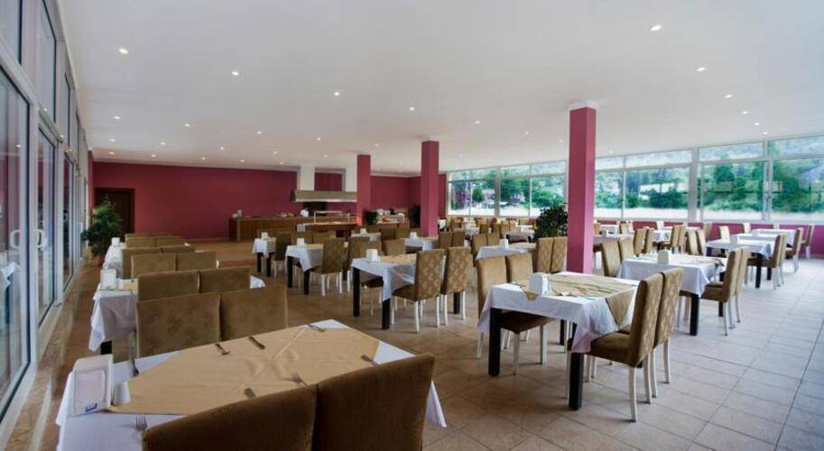 Castle Park Hotel (Ex. Larissa Park)