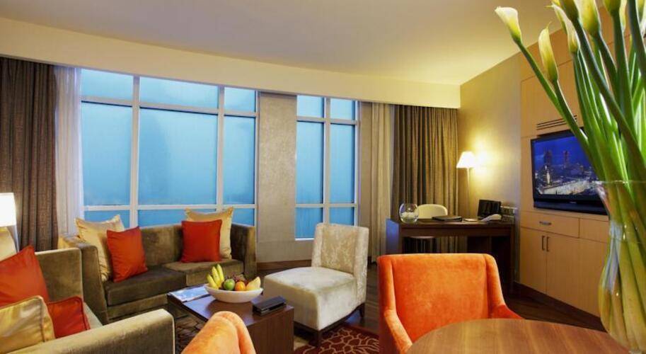Centara Grand & Bcc At Central World