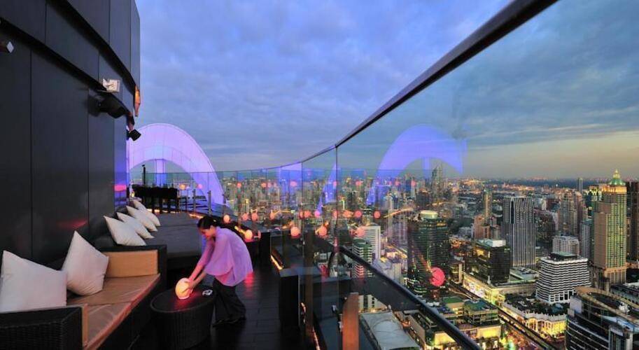 Centara Grand & Bcc At Central World
