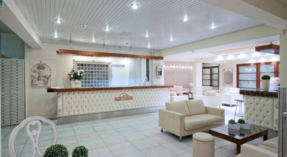 Mari Kristin Beach Hotel