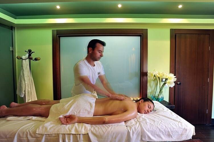 Sea Side Resort & Spa
