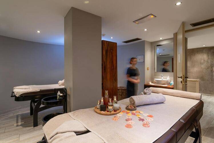 Cactus Royal Spa & Resort
