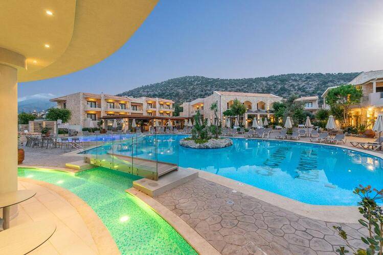Cactus Royal Spa & Resort