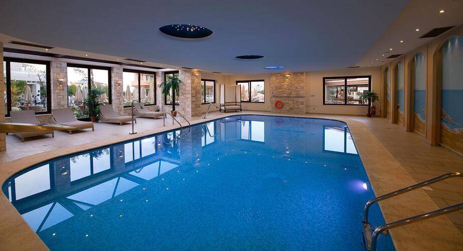Cactus Royal Spa & Resort