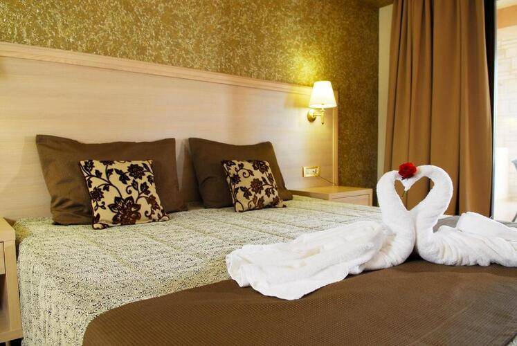 Cactus Royal Spa & Resort