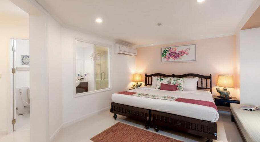 Thavorn Palm Beach Resort