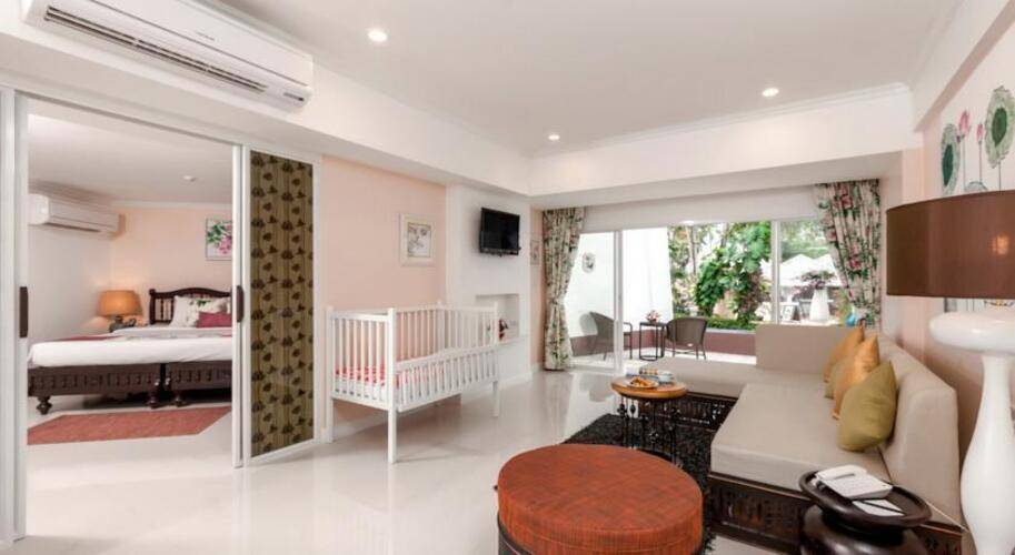 Thavorn Palm Beach Resort