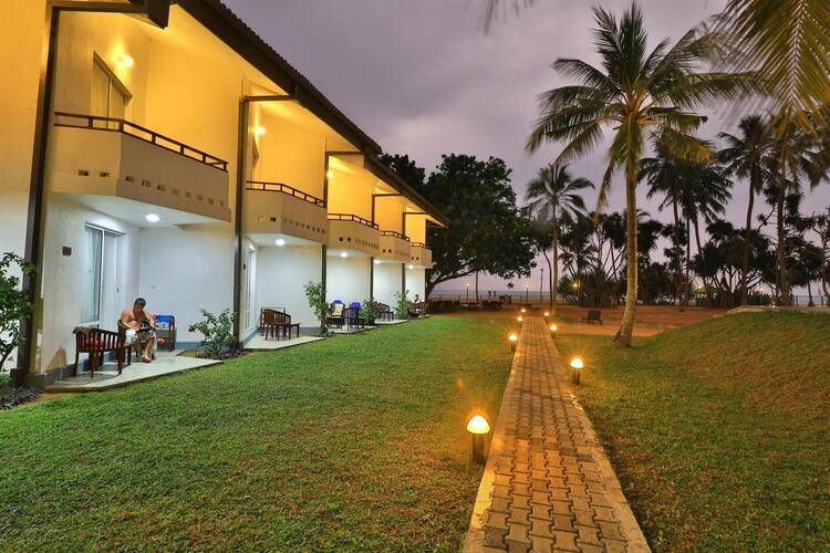 Hibiscus Beach Hotel