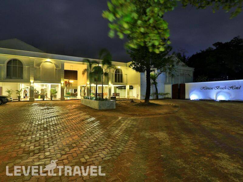 Фотография Hibiscus Beach Hotel