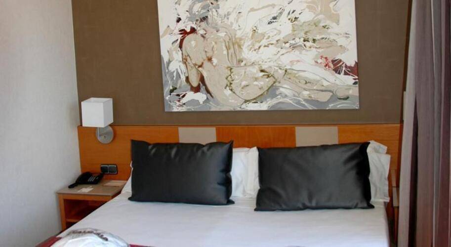 Catalonia Plaza Catalunya — фото 27