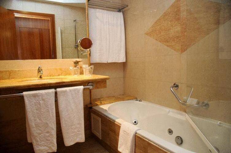 Aluasoul Costa Adeje (Adults Only 16+) (Ex. Be Live Experience La Nina)