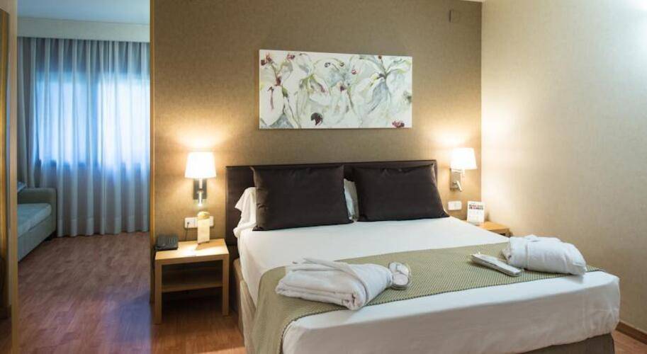 Catalonia Albeniz Hotel — фото 5