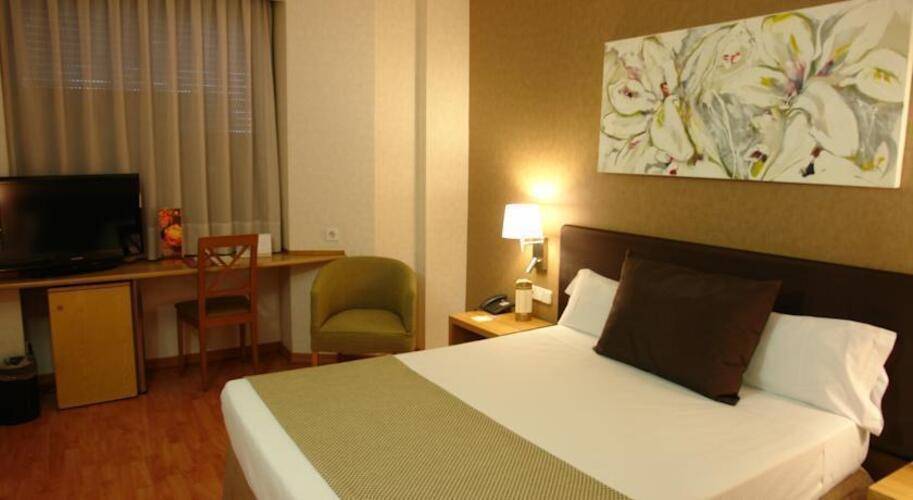 Catalonia Albeniz Hotel — фото 12