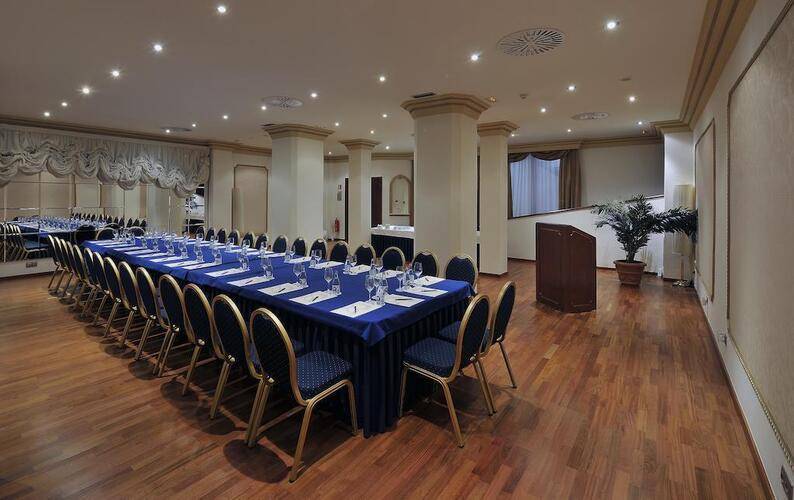 Roger De Lluria — фото 41