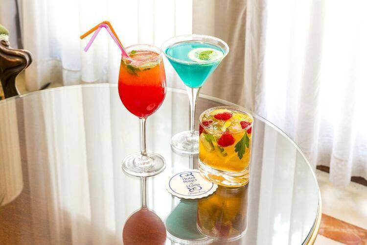 Roger De Lluria — фото 13