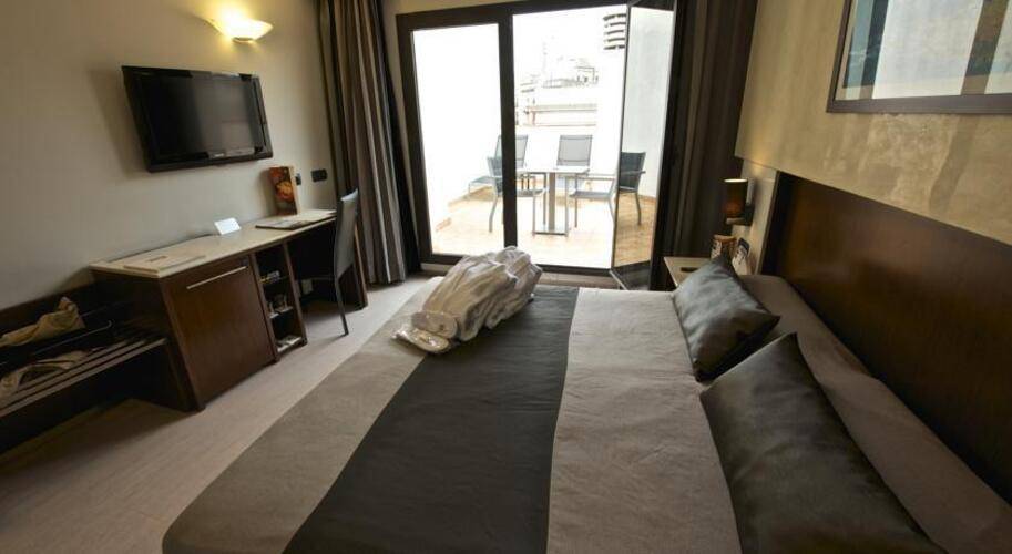 Catalonia Born Hotel — фото 38