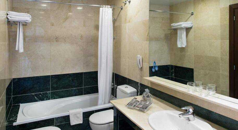 Catalonia Born Hotel — фото 13