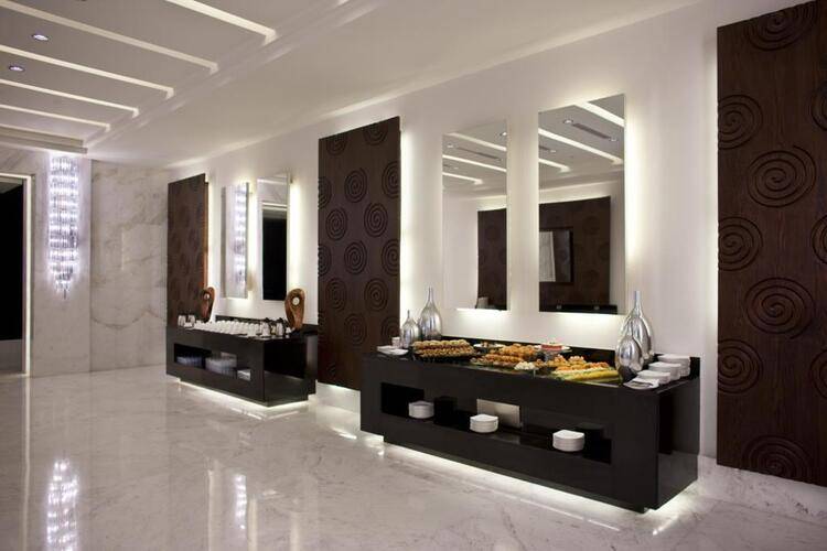 Dusit Thani Lake View Cairo