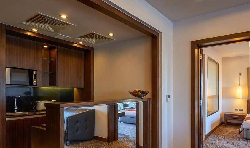 Dusit Thani Lake View Cairo